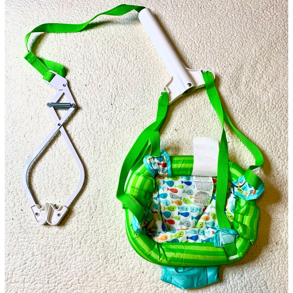 Infant door jumper for leg muscle